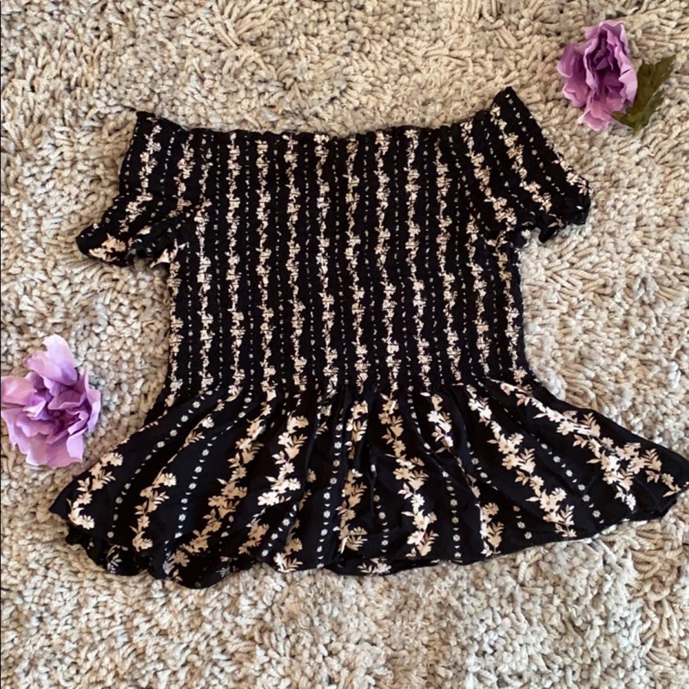 Cute Floral off the shoulder top